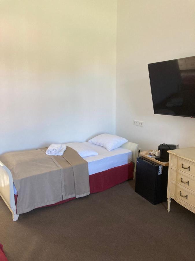 Kira Panzio Bed & Breakfast Lengyeltoti ภายนอก รูปภาพ